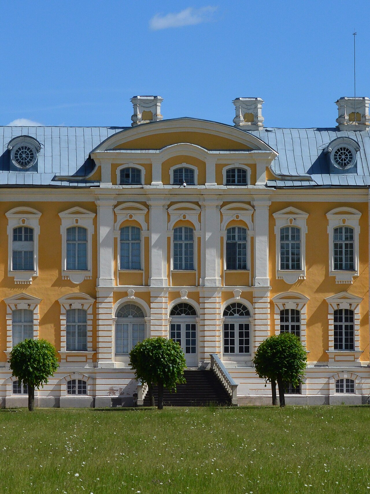 A view of the grand exterior of Rundale Palace.