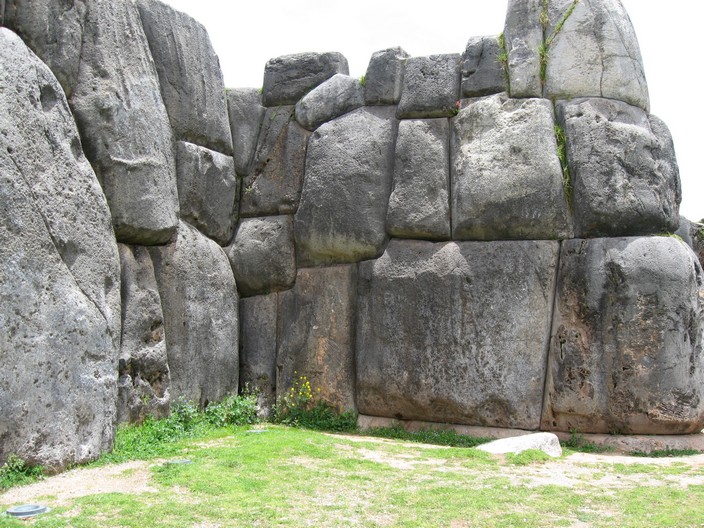The great stone walls of Sacsayhuamán