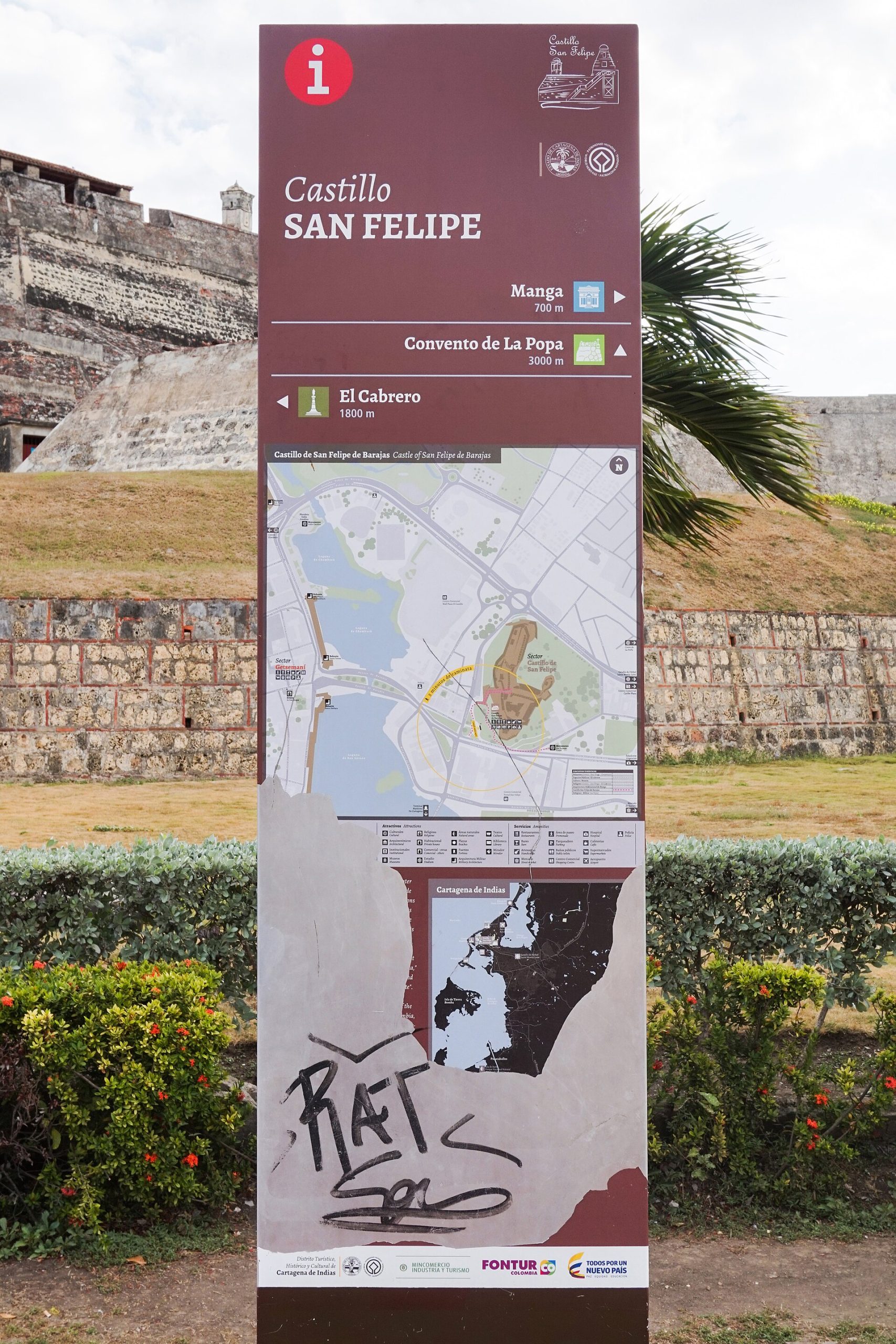 Castillo San Felipe de Barajas rising above Cartagena