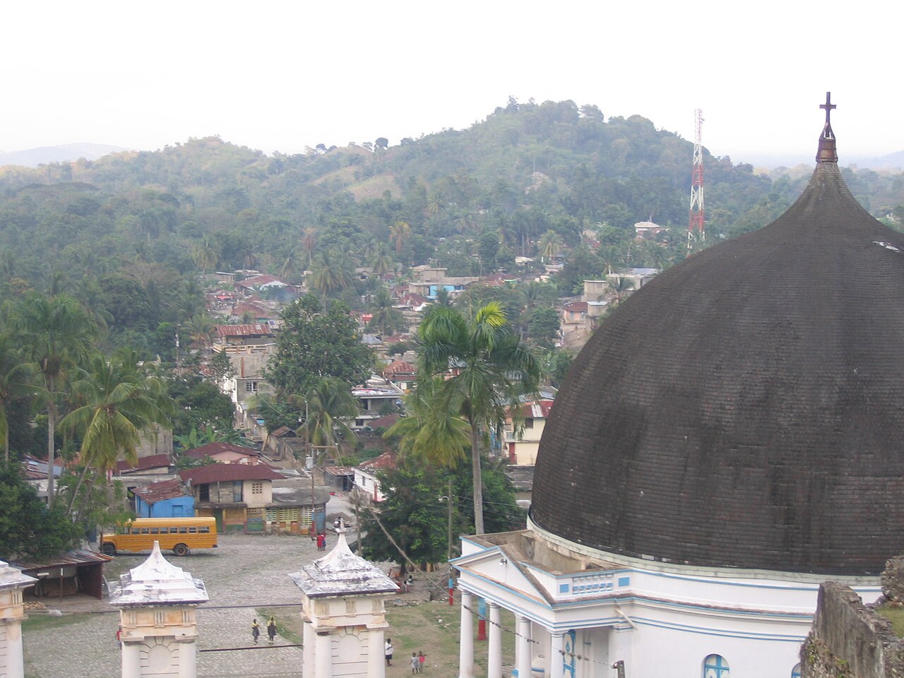 The mountain landscape around Milot, toward the Citadelle.