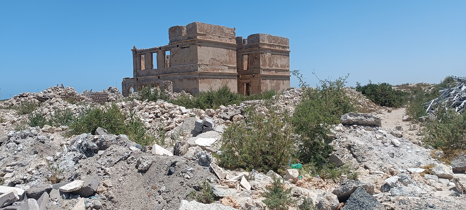 Another view of the old bank building at Suakin