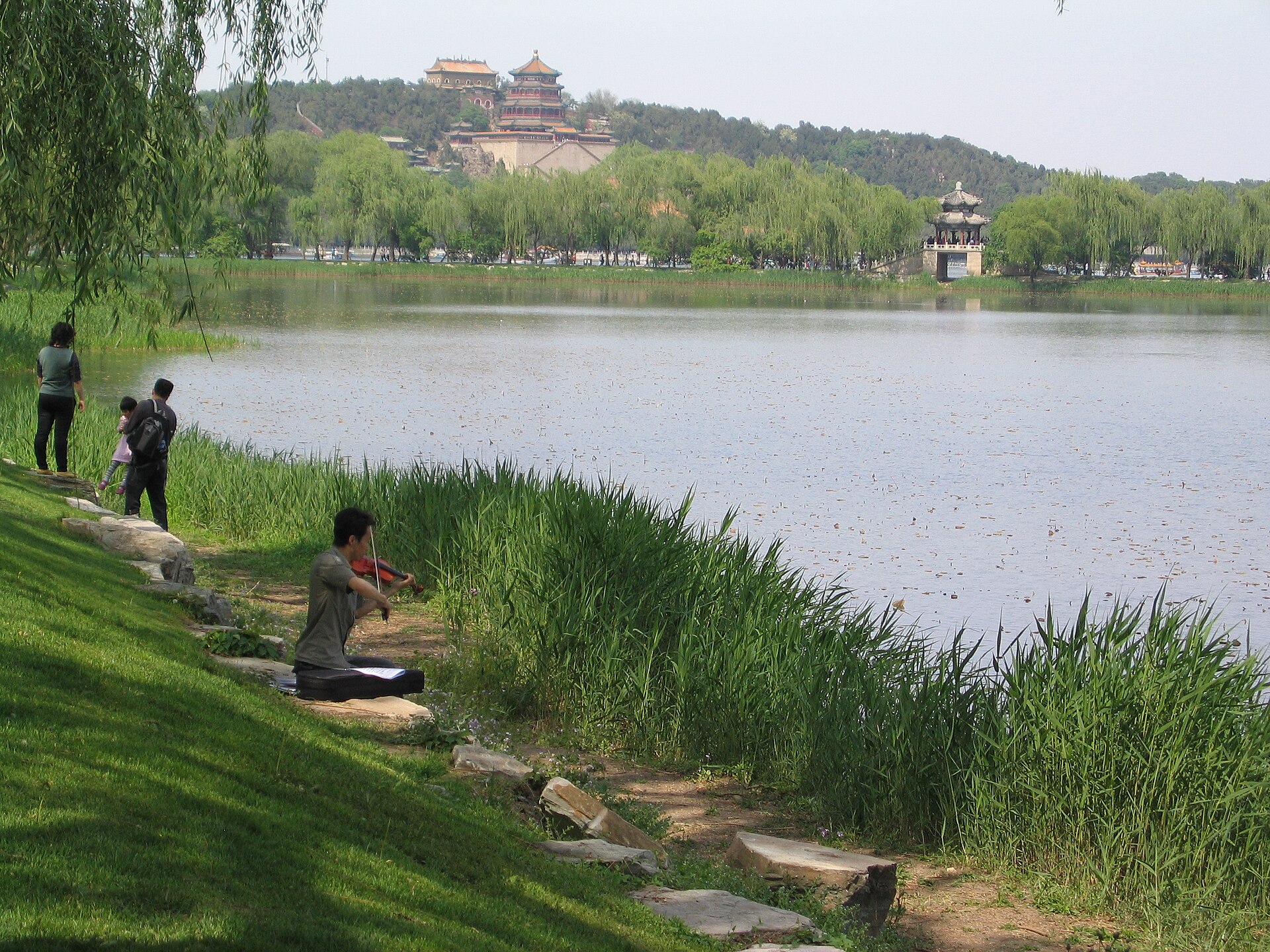 A scene of the Summer Palace, a masterpiece of the art of the Chinese garden.