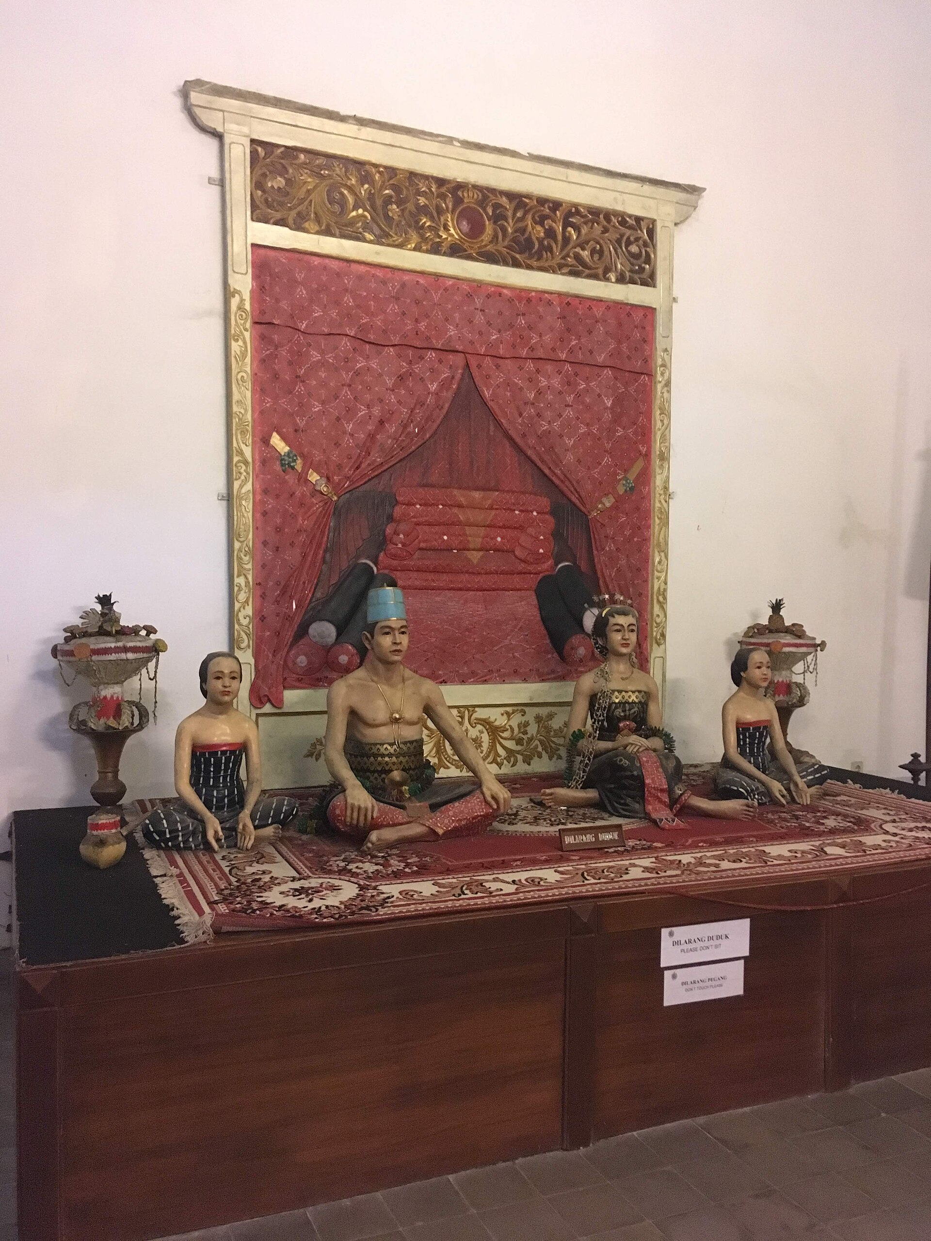 The great pendopo, its roof carried on massive teak pillars