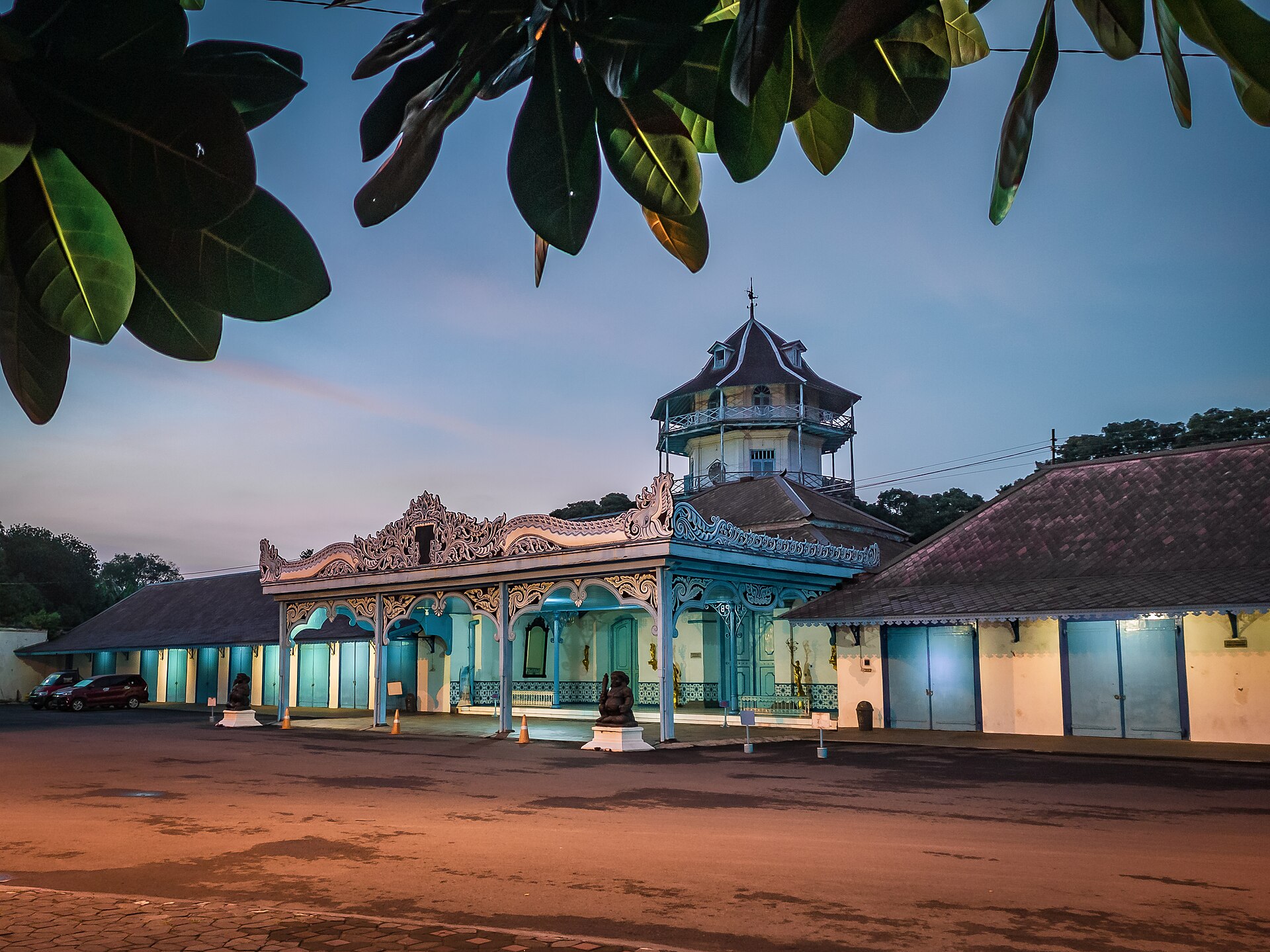 Gamelan and classical dance kept alive within the court