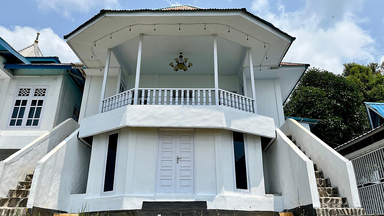 The Kedaton of Ternate, palace of the spice sultanate, beneath its volcano