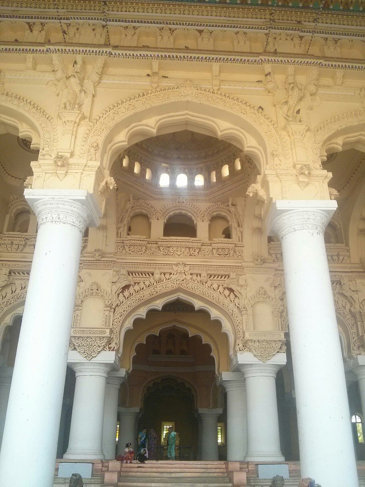 A great arch of the palace's ceremonial hall.