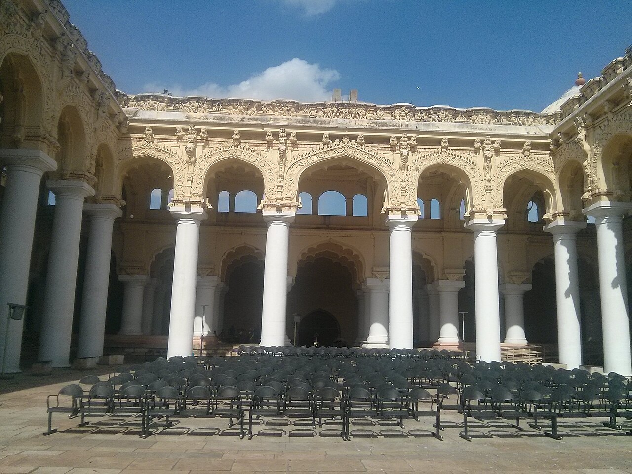 The central courtyard of the palace.