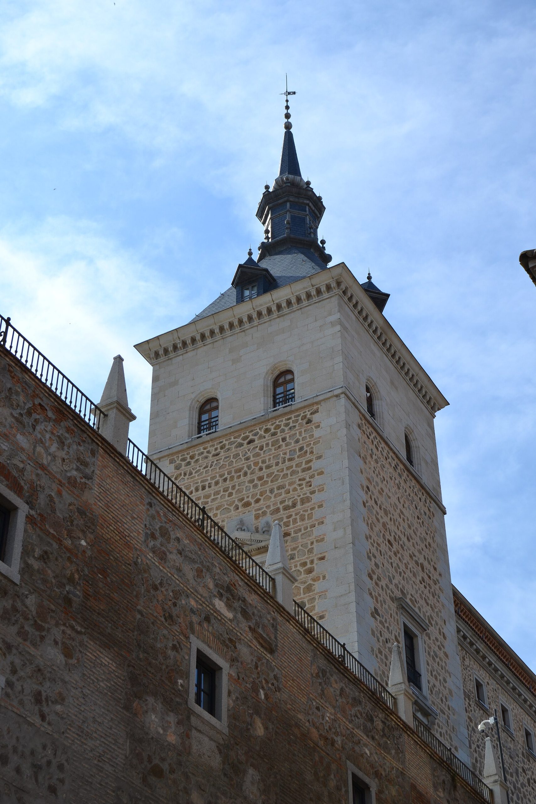In the modern age the Alcázar became a famous military academy.