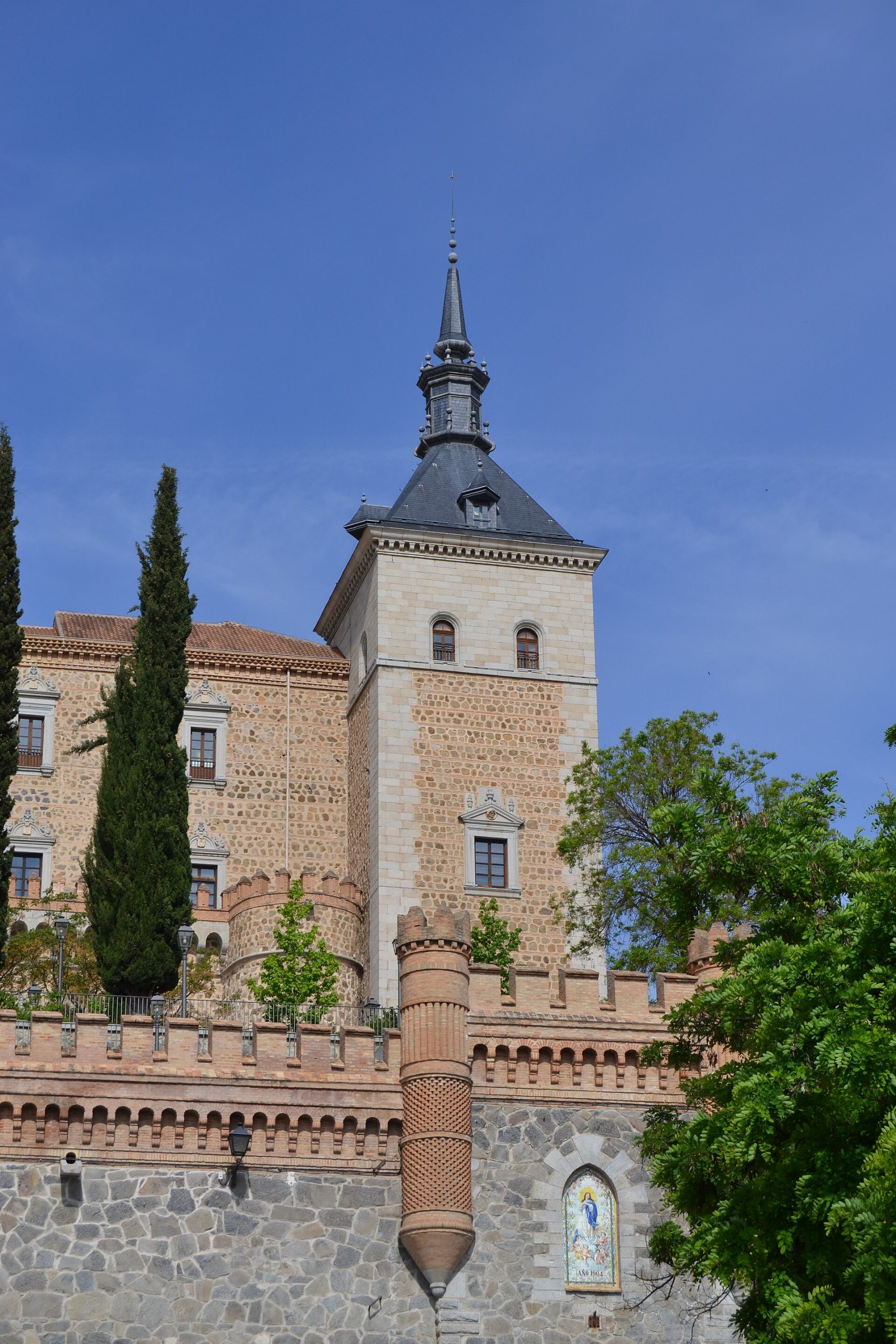 In 1936 the fortress was besieged in one of the Civil War's most famous episodes.