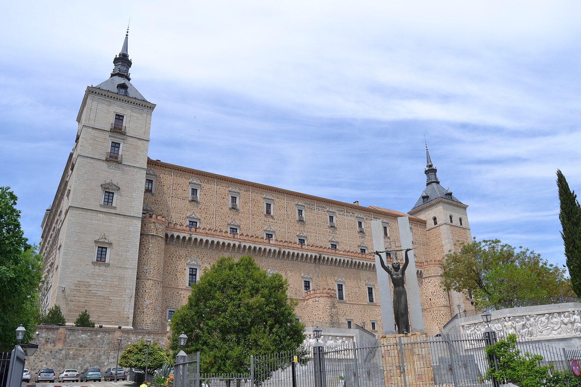 Today the great fortress houses Spain's national Army Museum.