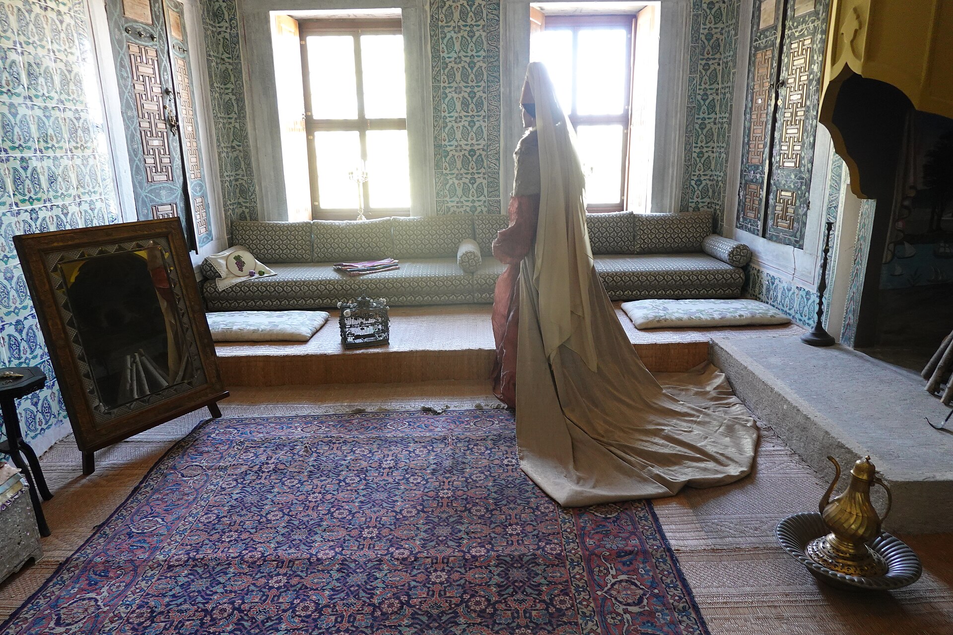 The apartments of the queen mother in the harem, among the finest rooms in the palace.
