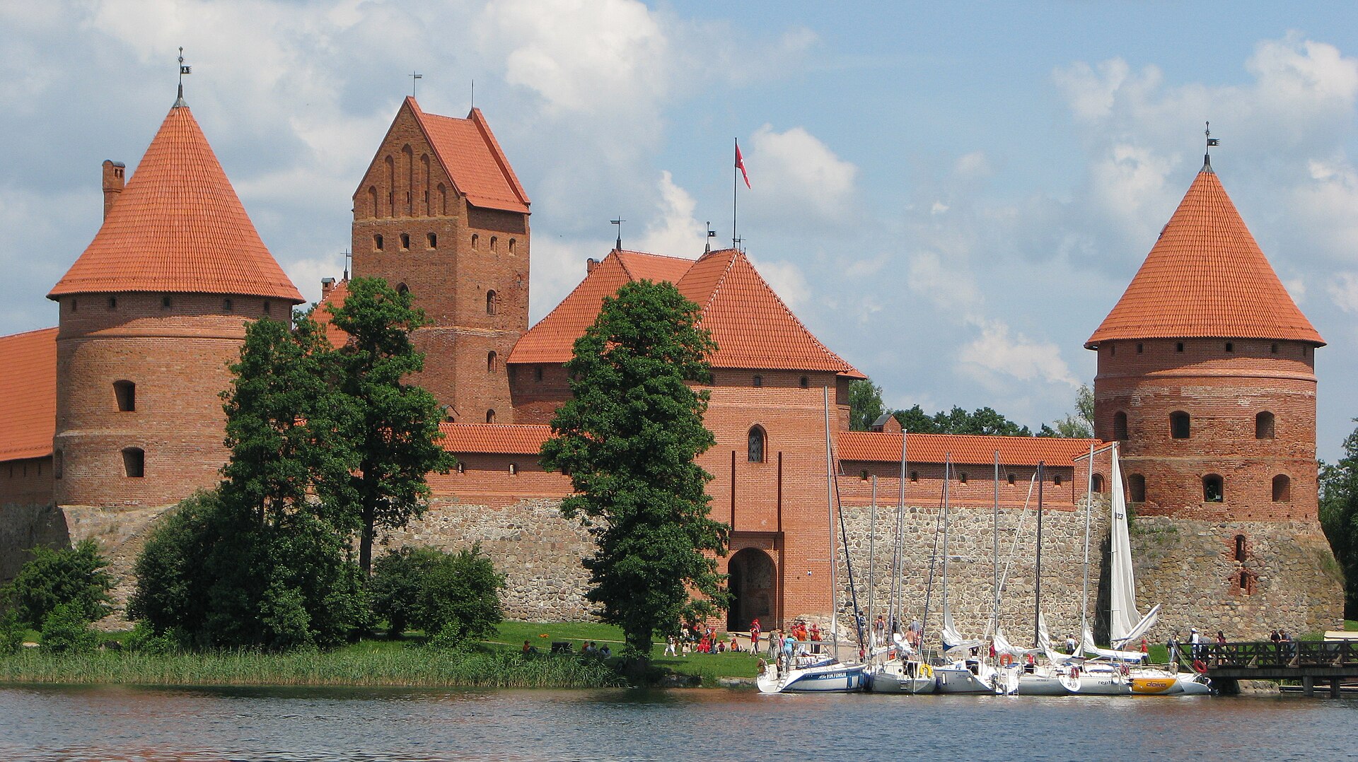 The front facade of Trakai Island Castle