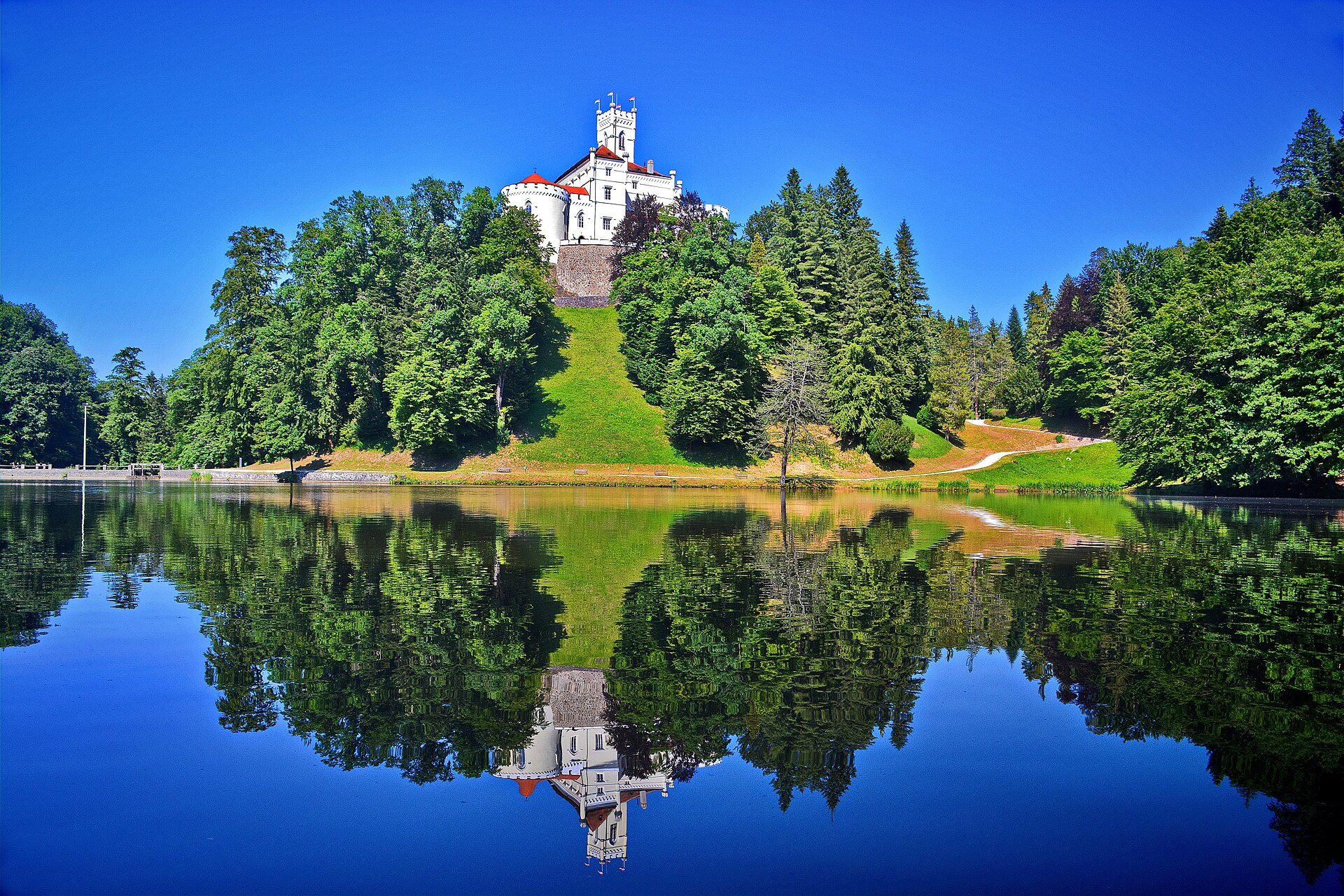 The rebuilt castle was designed in a picturesque neo-Gothic style.