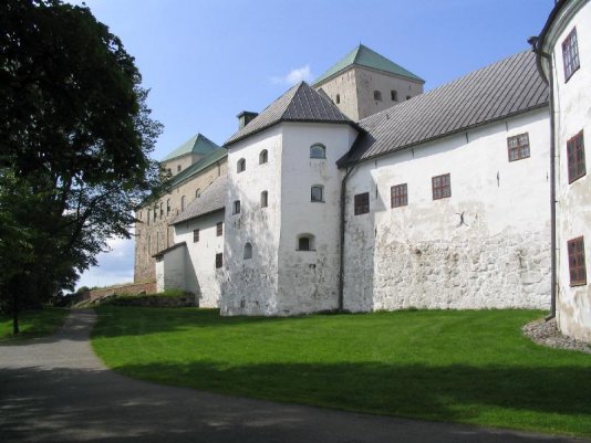 For centuries the castle was the administrative and military centre of the Finnish lands.