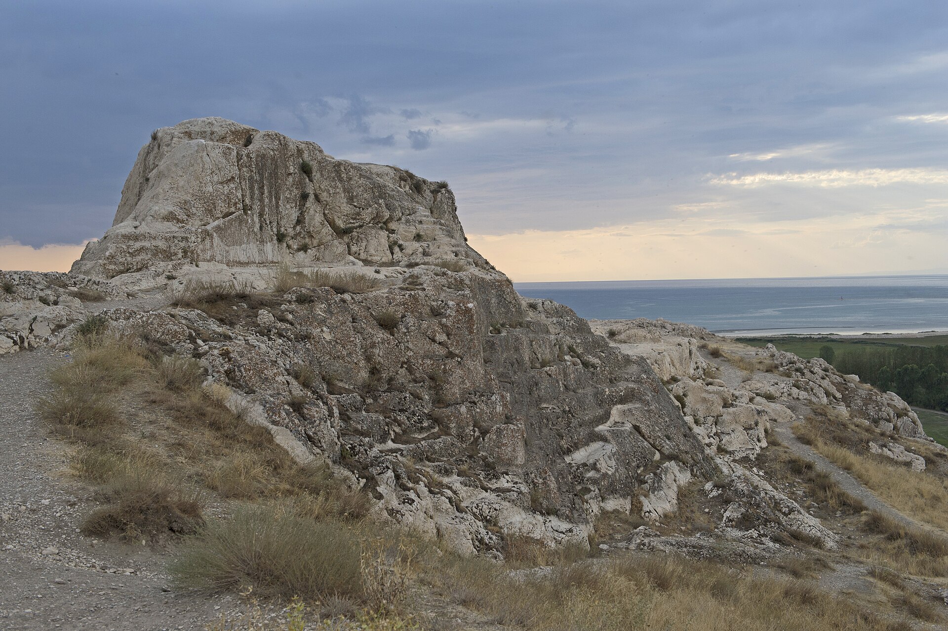 Above the cyclopean stone foundations, the upper walls were built of sun-dried mudbrick.