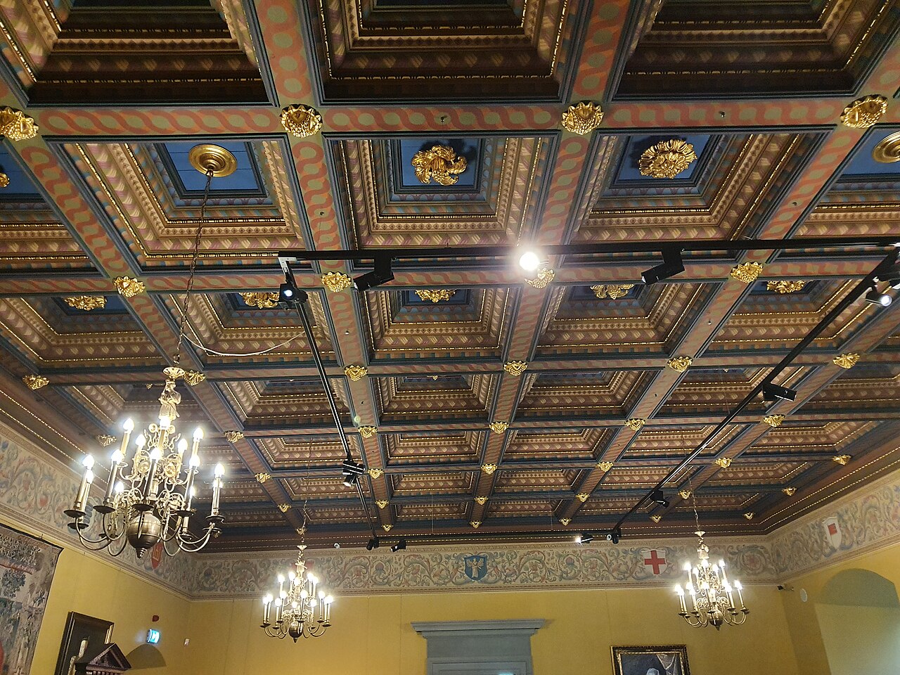 The coffered ceiling of the Lower Representative Hall.