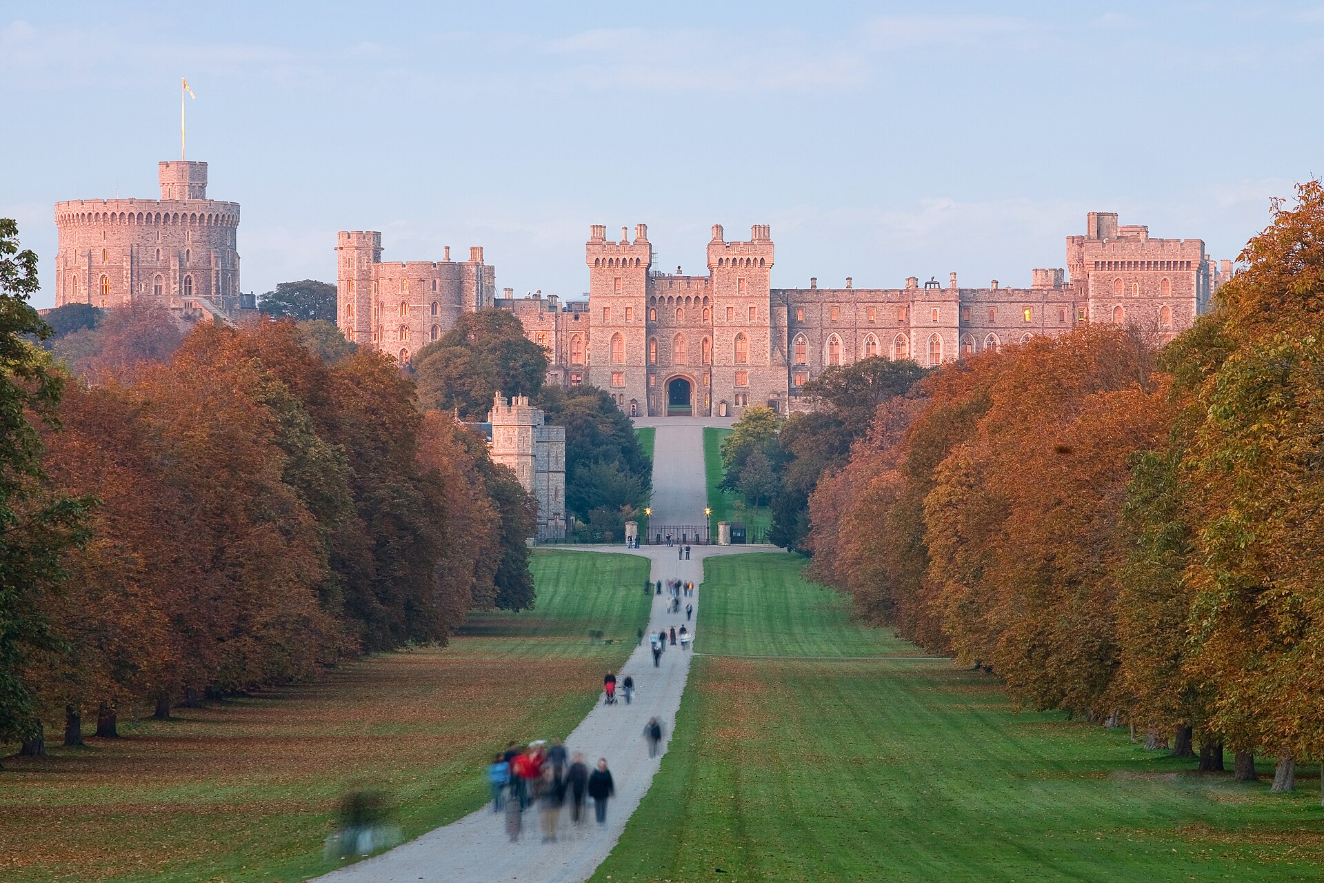 Windsor Castle at sunset, the oldest and largest inhabited castle in the world