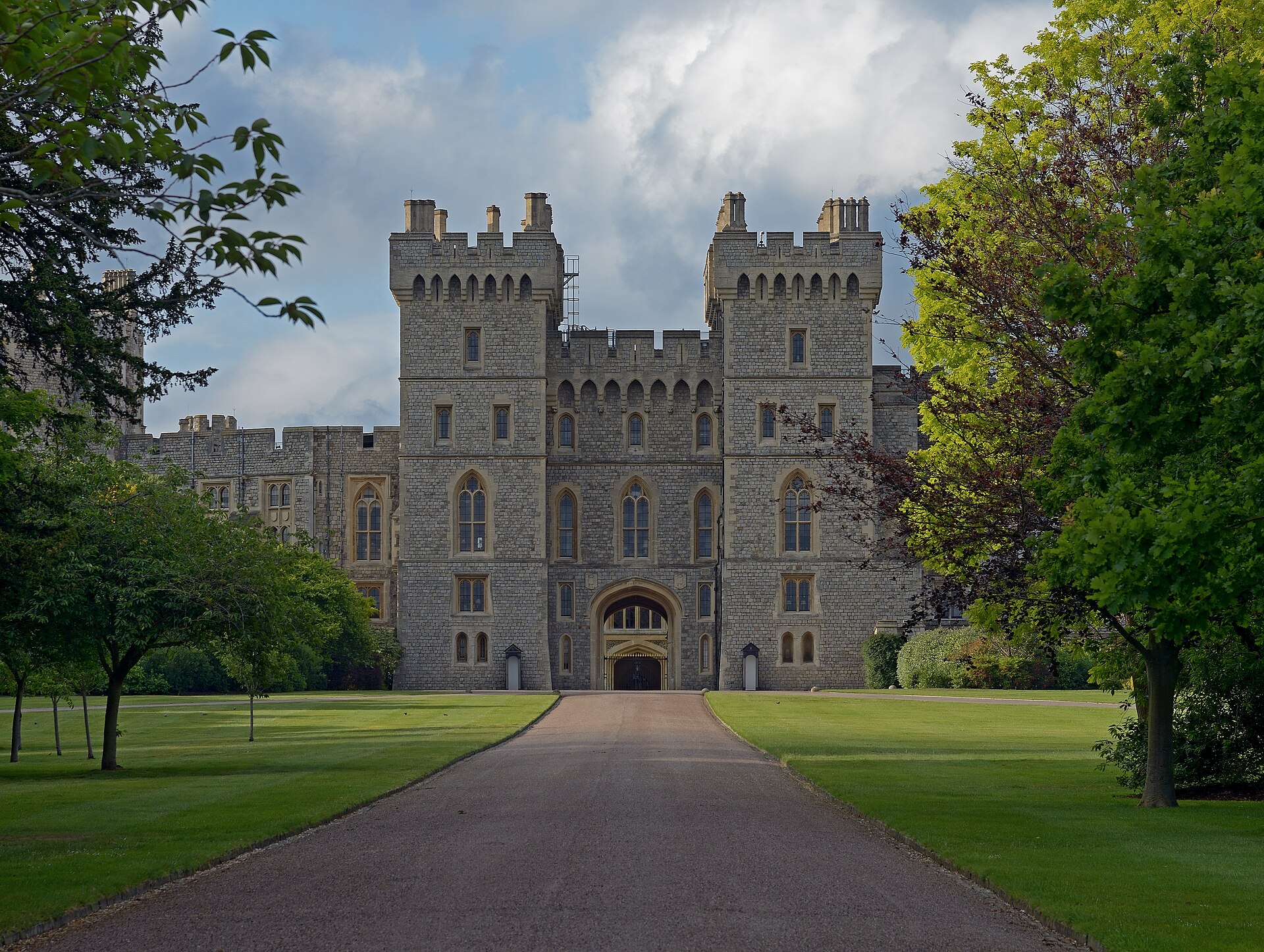 The King George IV Gate in the south wing of the castle