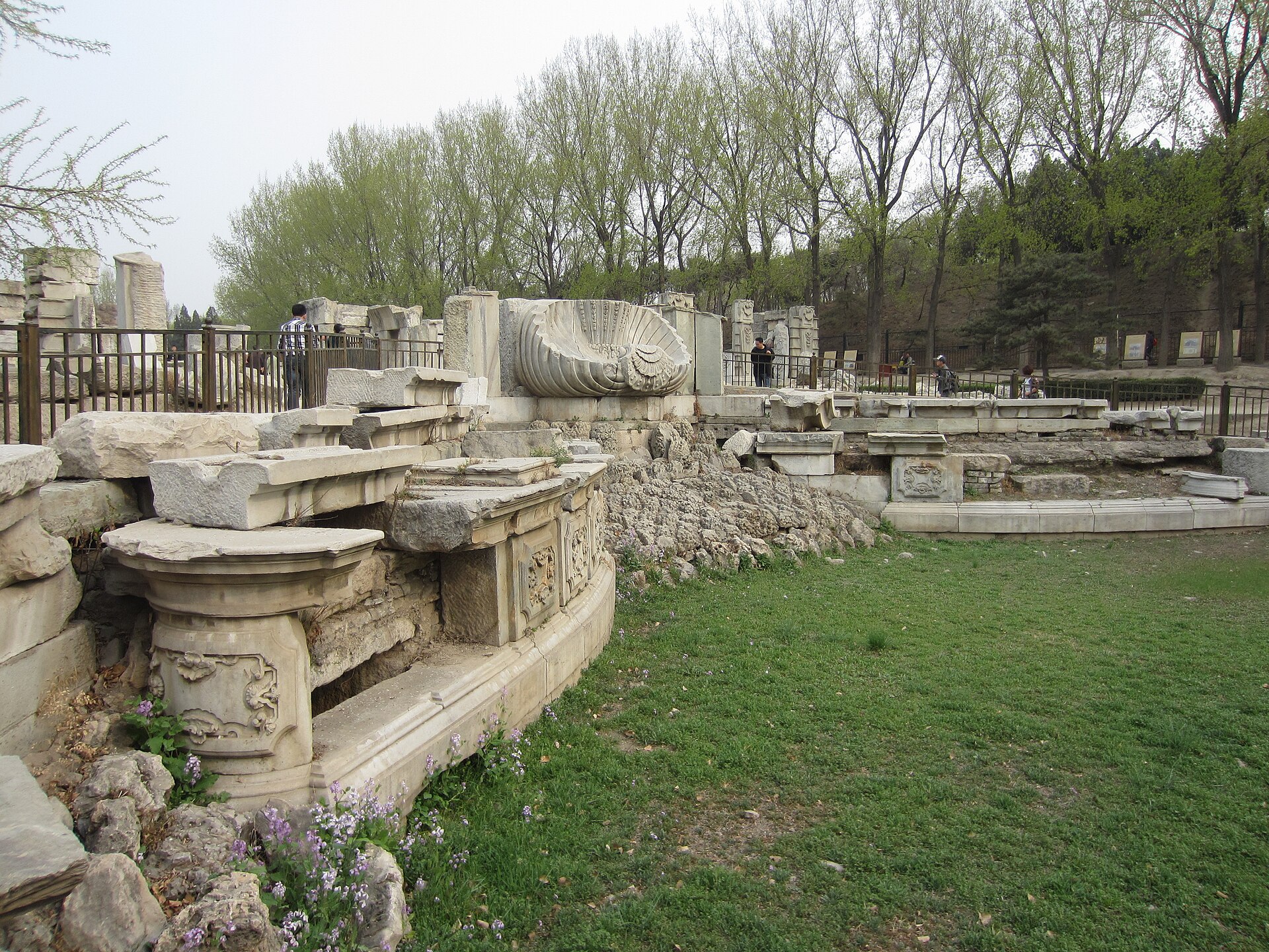 The broken carved facade of the Haiyantang at Yuanmingyuan