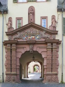 The entrance to the palace