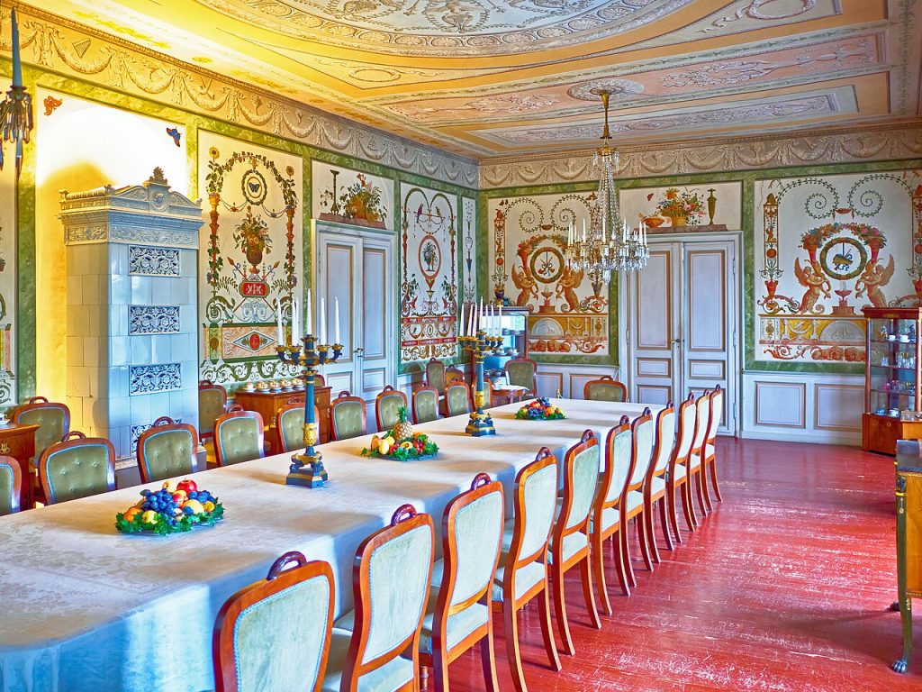 The English wing of the palace