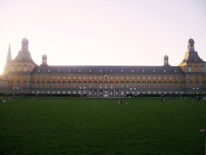 The long facade of the palace