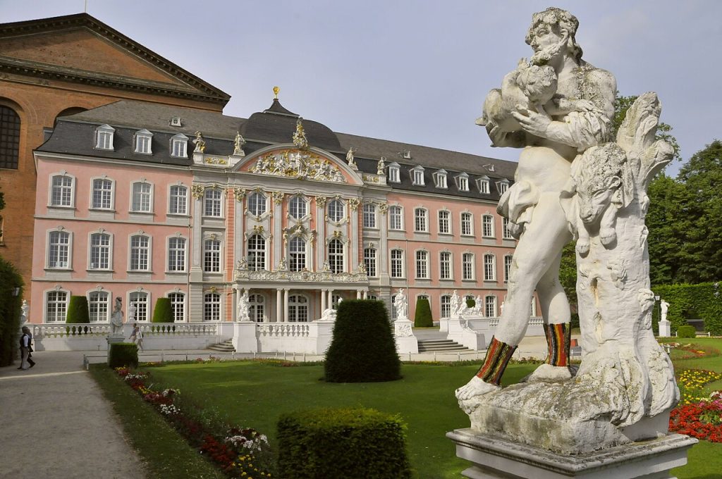 Flower beds in the Palace Garden