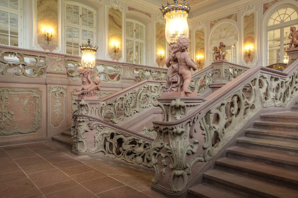 A detail of the palace