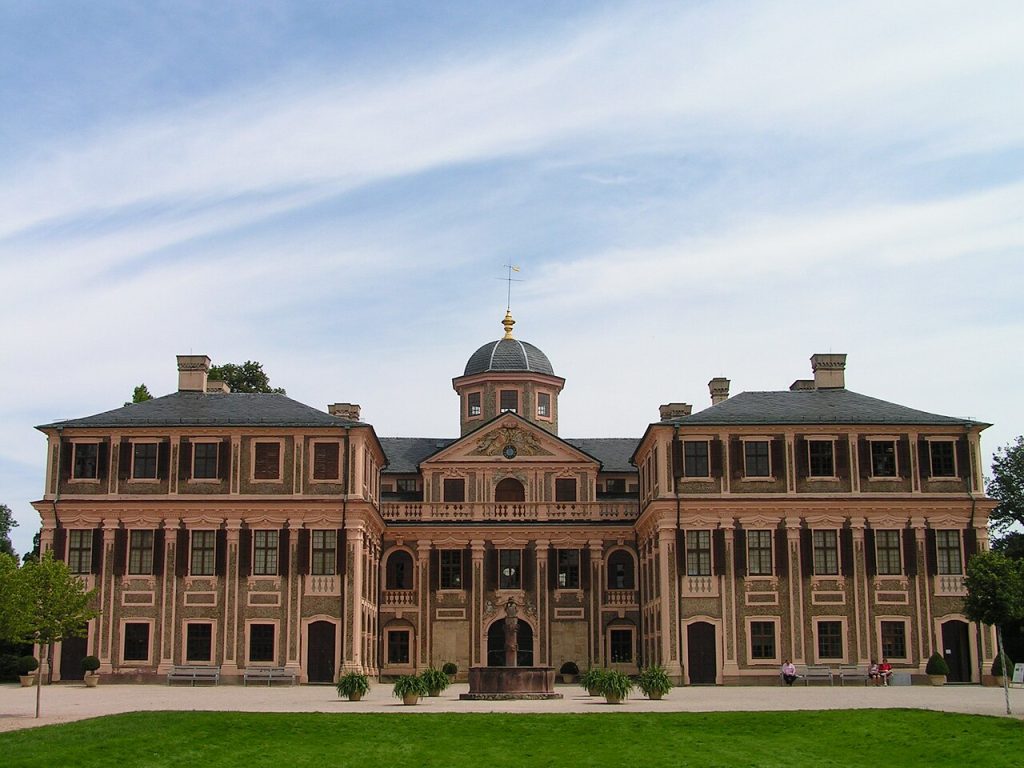 Favorite Palace in its park