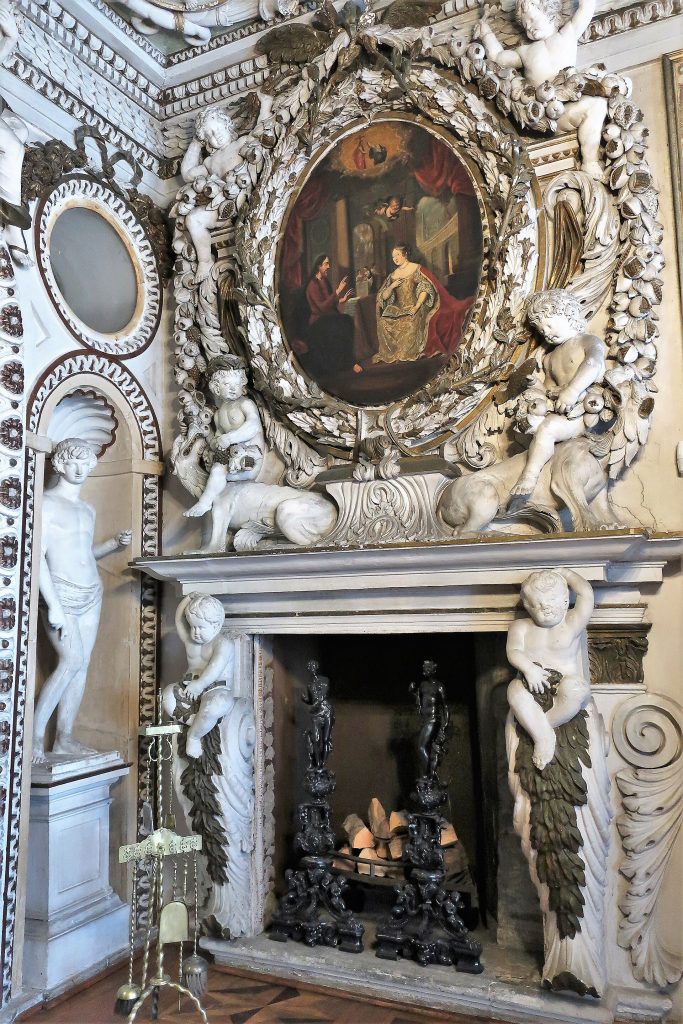 Another room of the ducal apartments