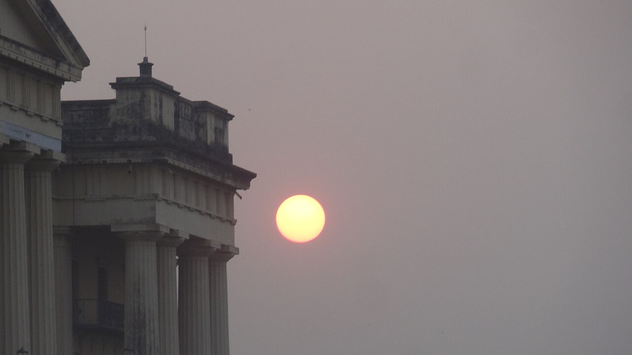 Hazarduari Palace at sunset