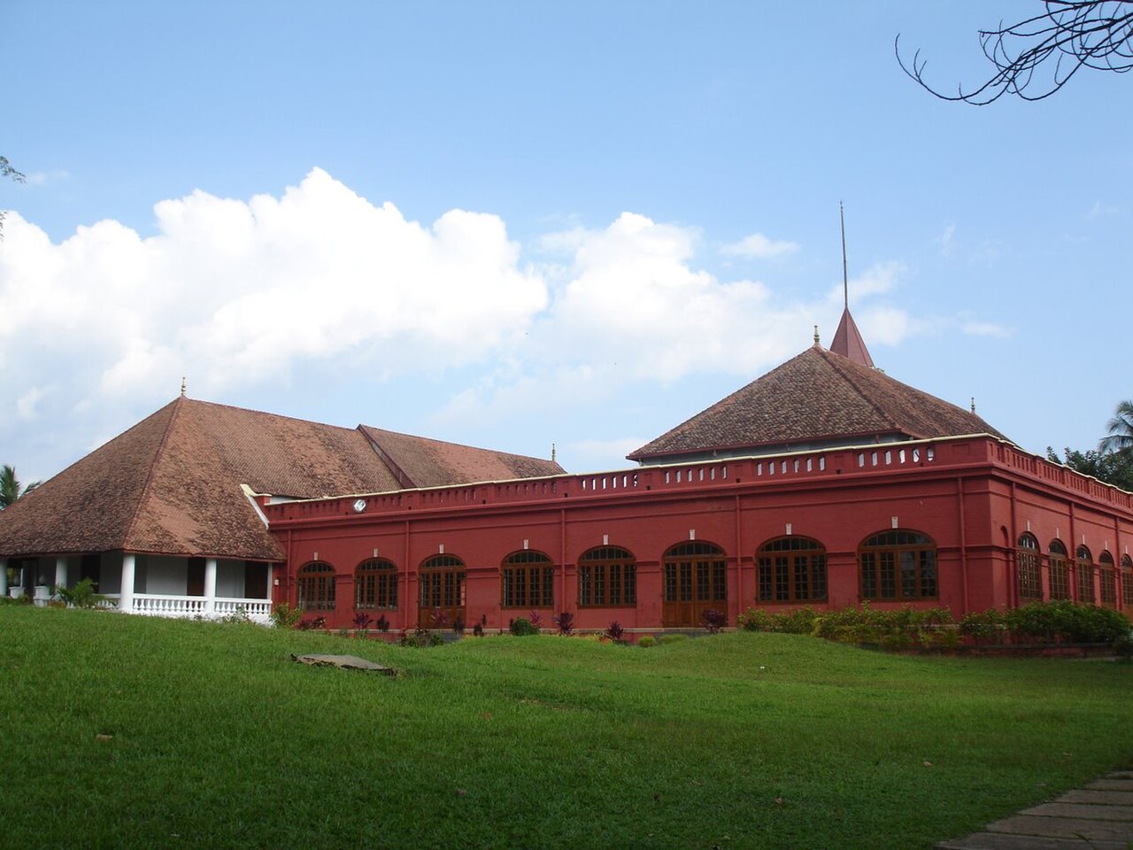 Kanakakunnu Palace on its green hill in Thiruvananthapuram
