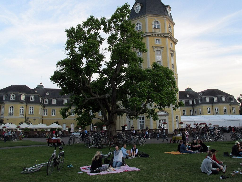 Another panorama of the palace garden