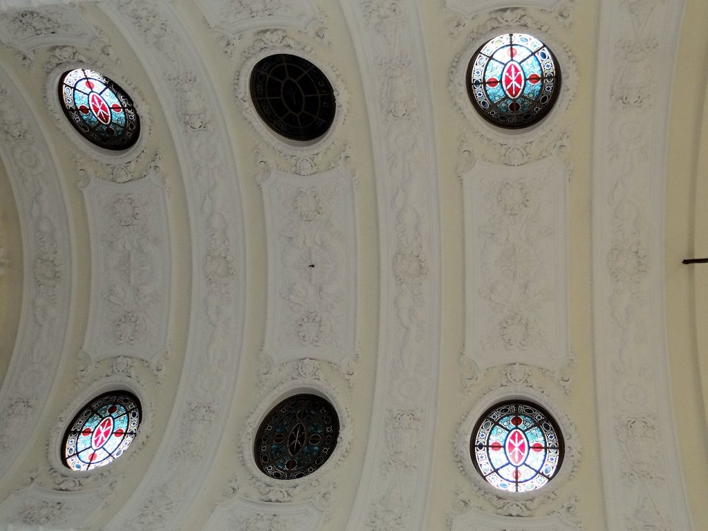 Inside the chapel of Kozlowka Palace