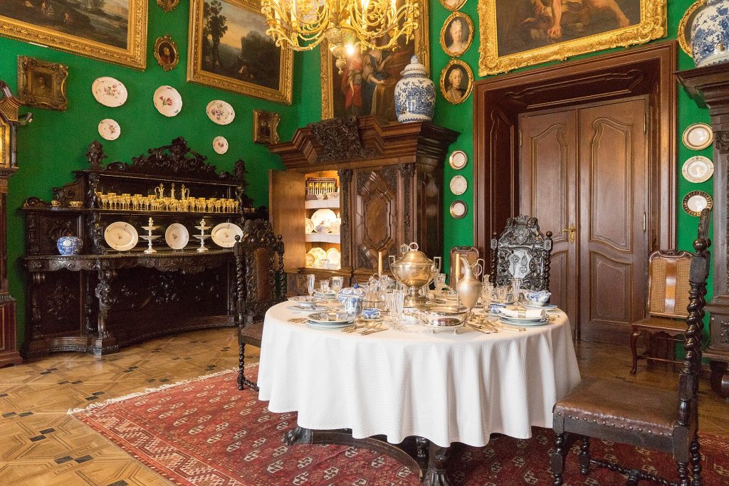 The dining room of the palace