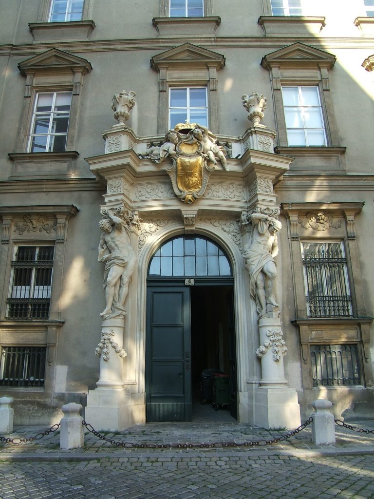 The portal facing the Minoritenplatz