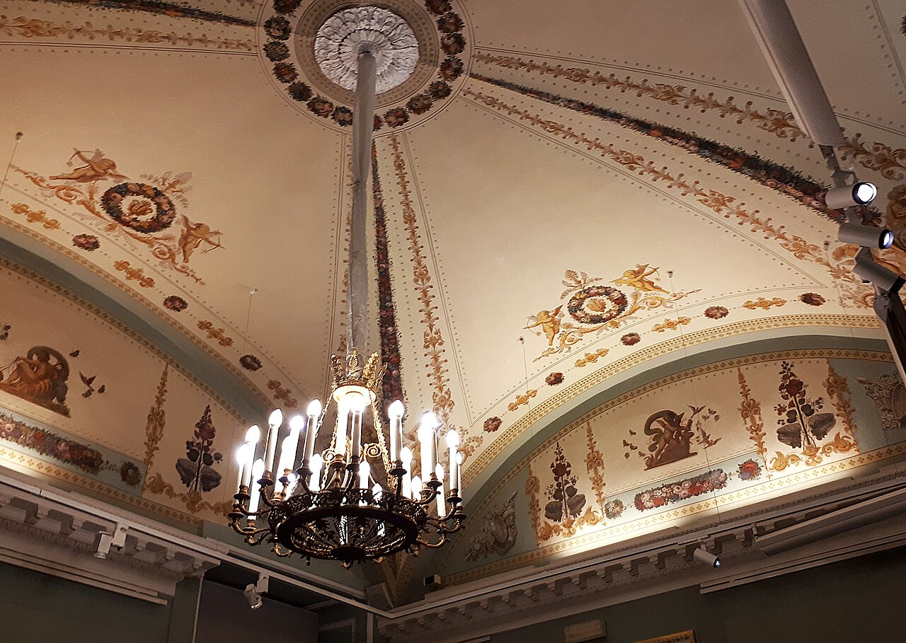 An elegant state room inside the castle