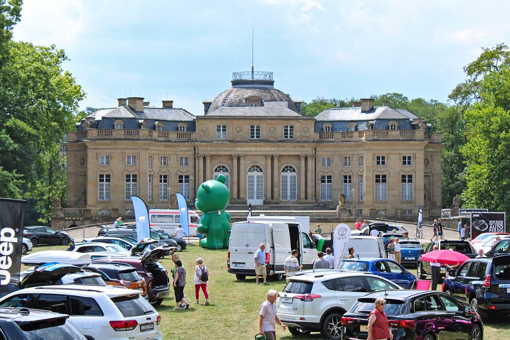 The palace in summer