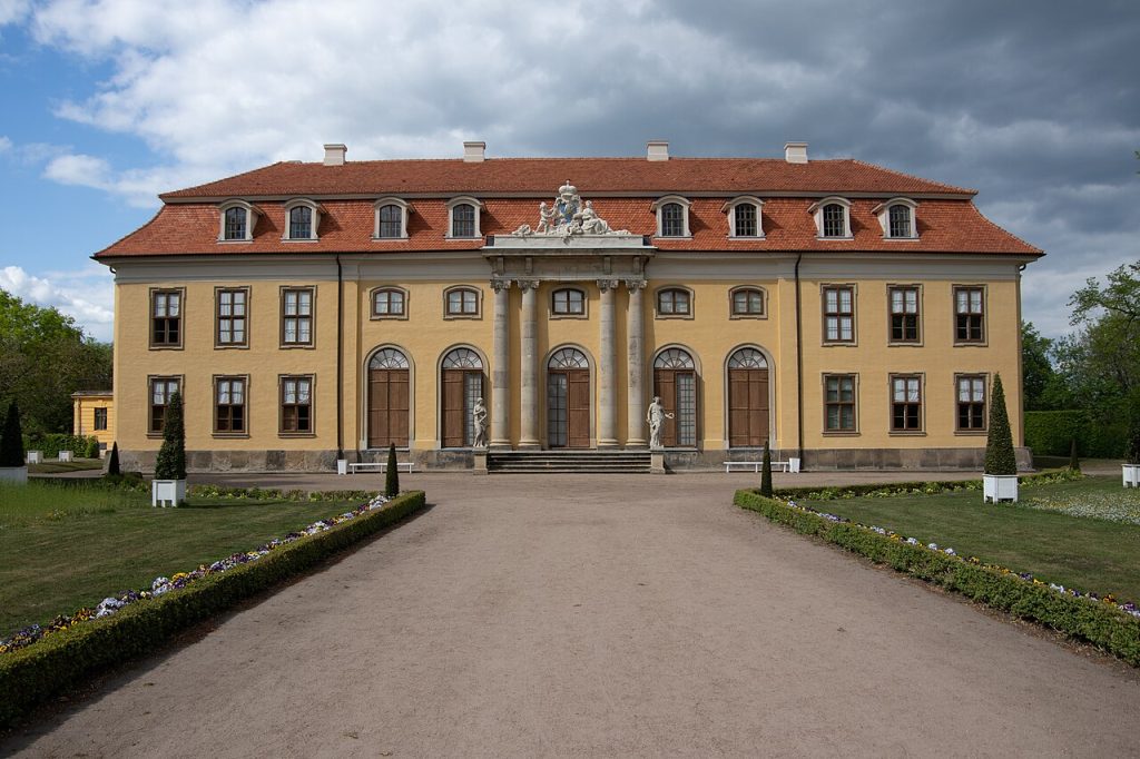 The palace in spring