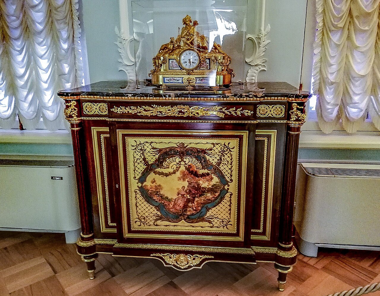 A richly decorated room of the palace