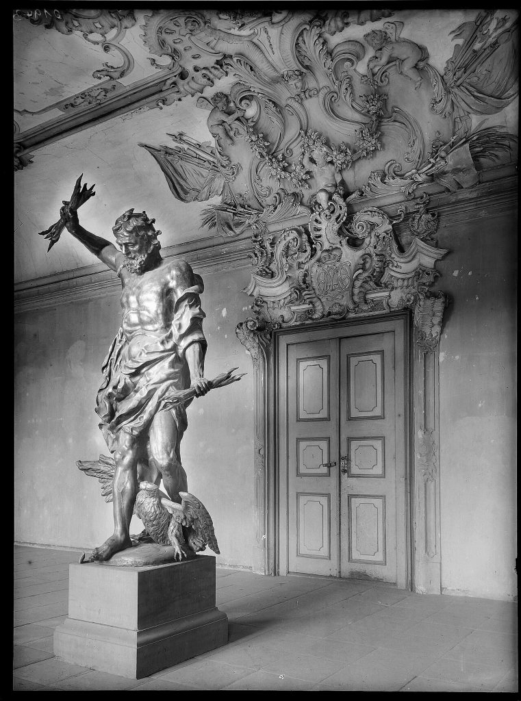A state room of the palace