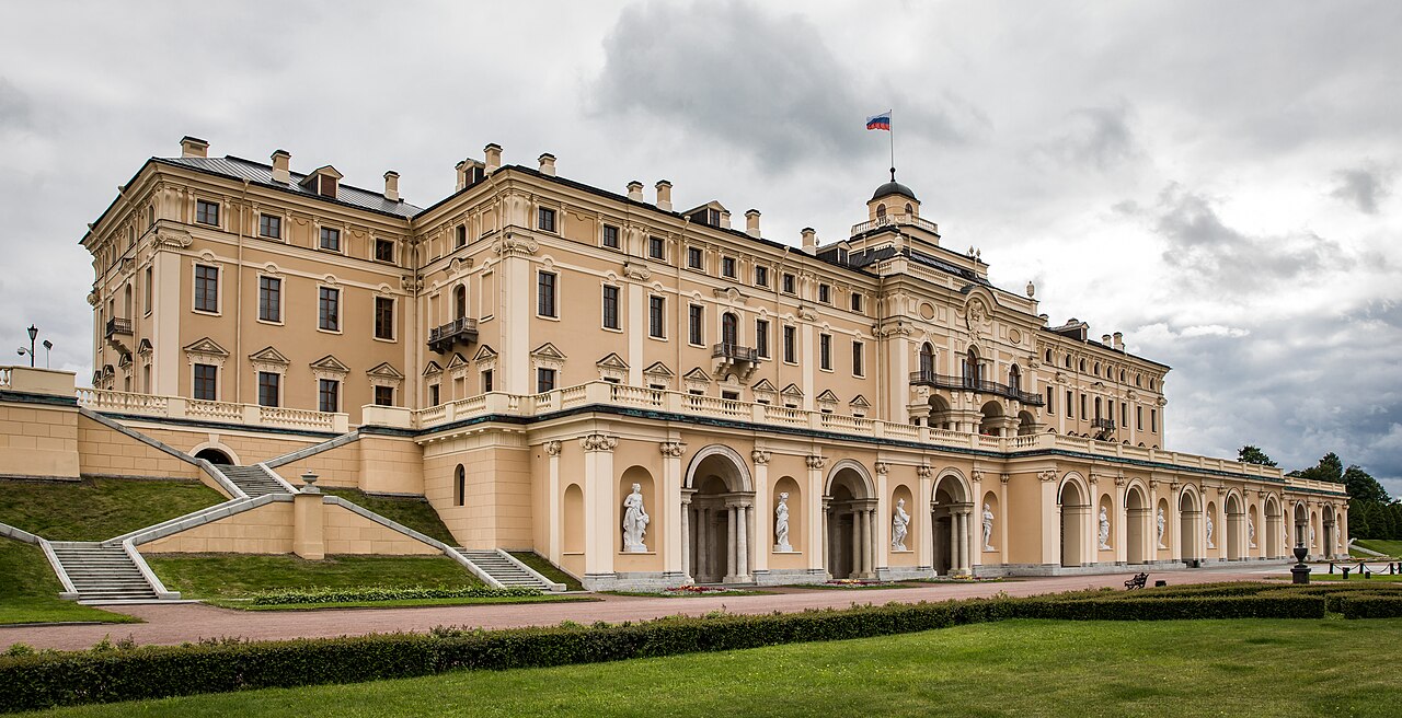 The Konstantinovsky Palace from the park