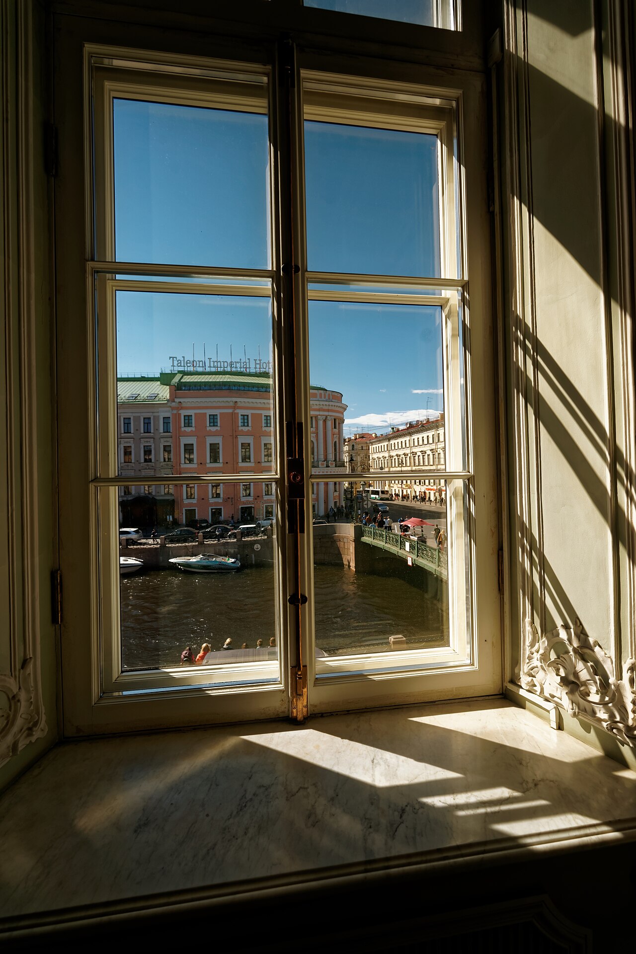 An elegant chamber restored to its historic splendor