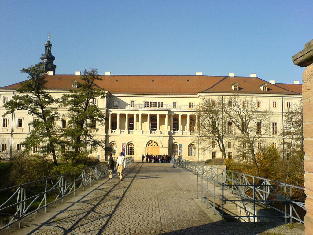 The palace from the bridge